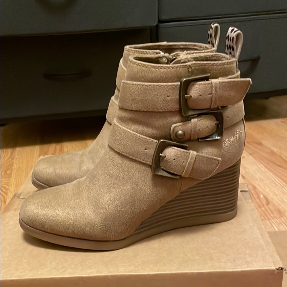 Tan Ankle Boots with Wedge Heel and Buckle Details -